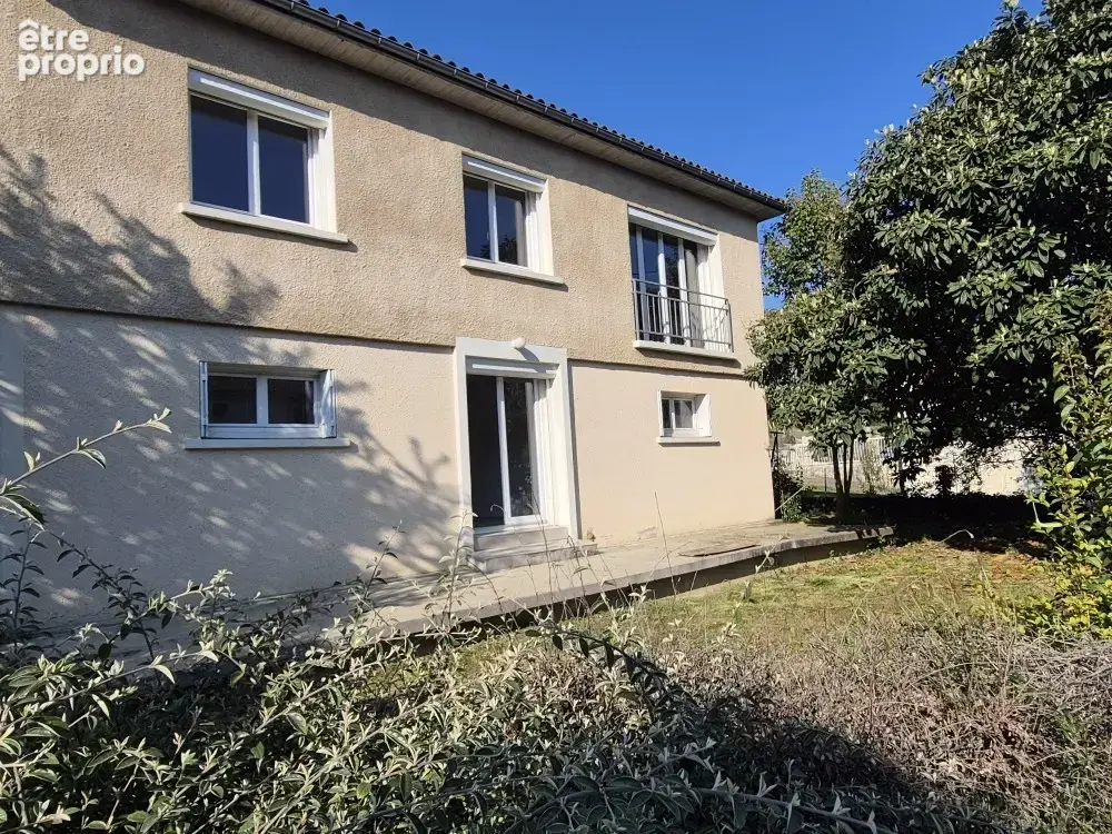 Maison 6 pièces 127 m² · à Auch · 126,9 m² · 215 000 €