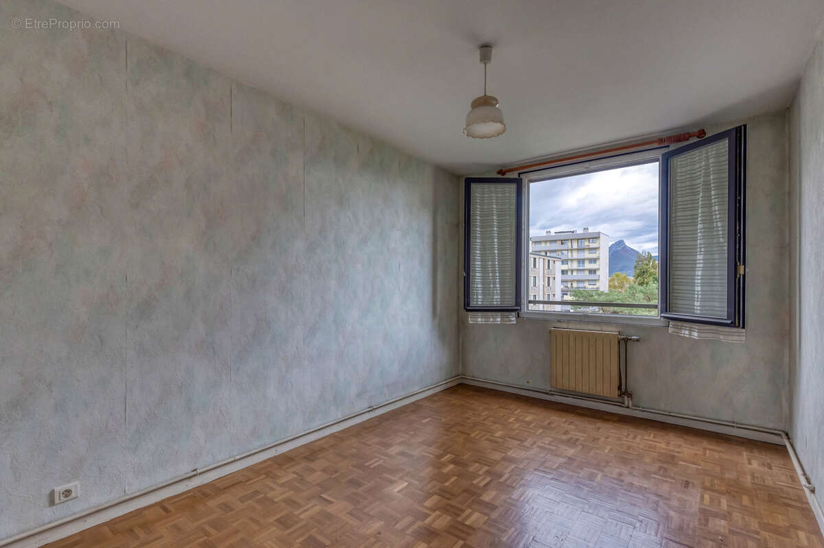 Appartement à ECHIROLLES