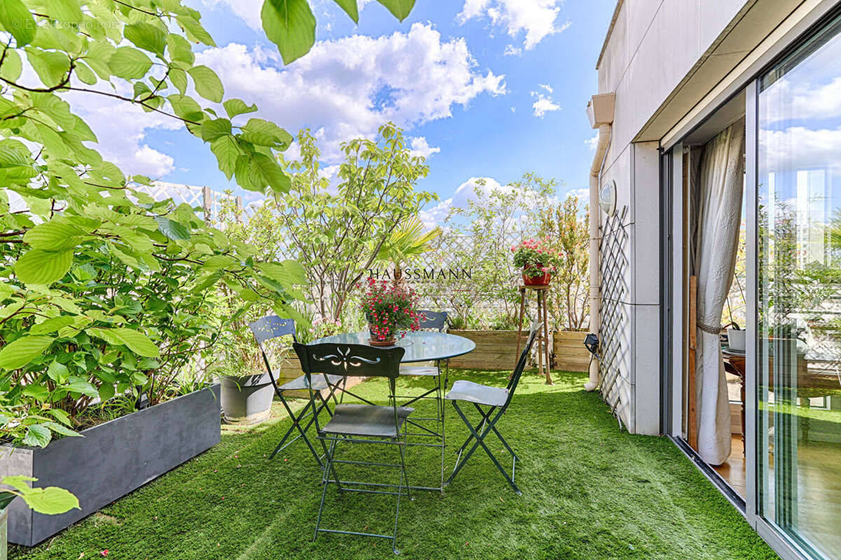 Appartement à LEVALLOIS-PERRET