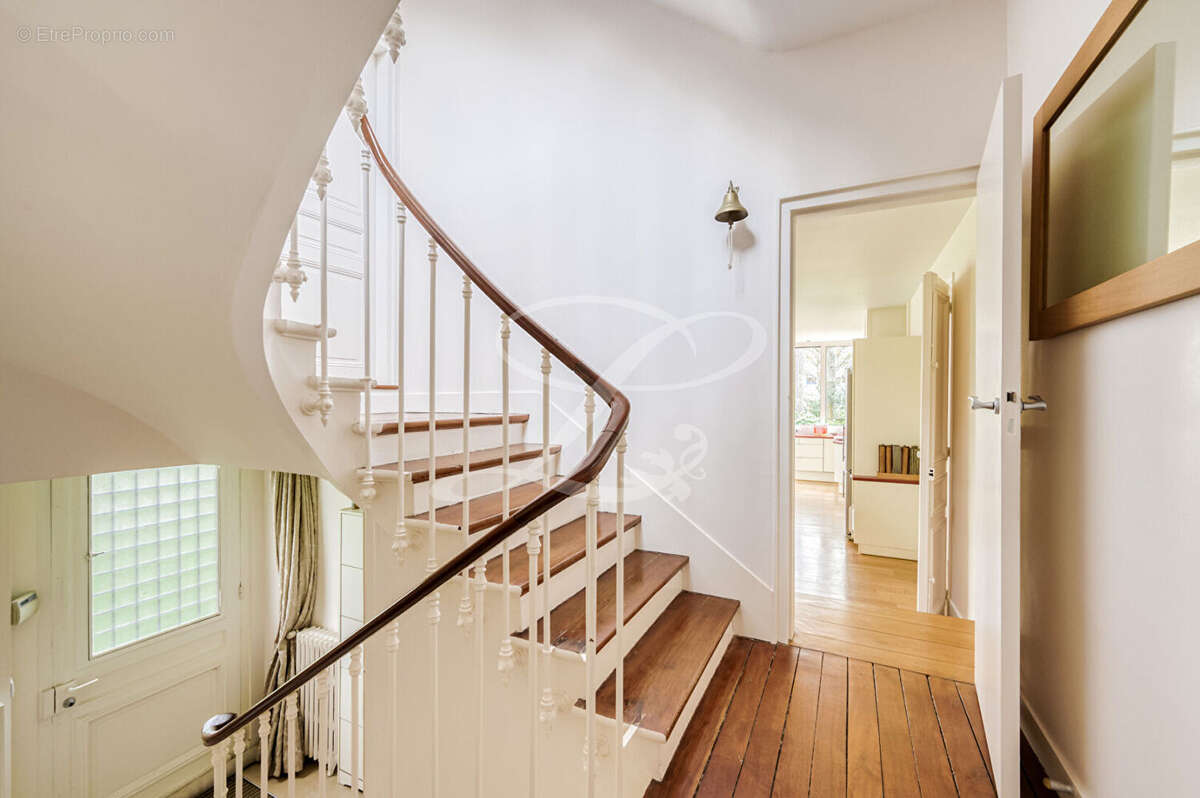 Maison à MAISONS-LAFFITTE