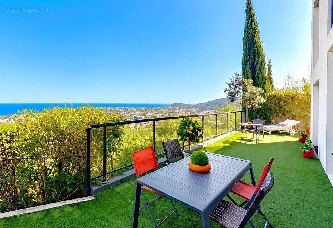 Appartement à HYERES