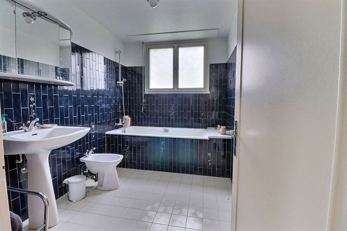 Maison à MAREIL-MARLY