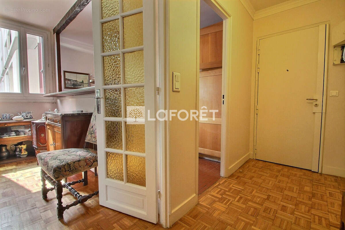 Appartement à NANTERRE