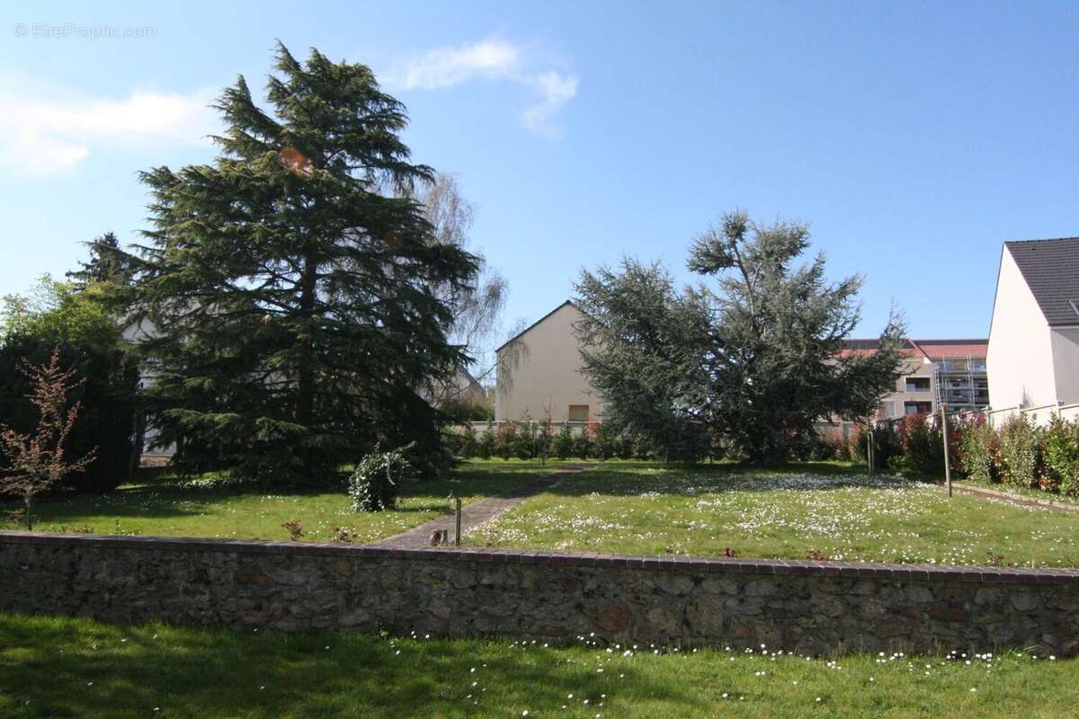 Maison à SAINT-CHERON