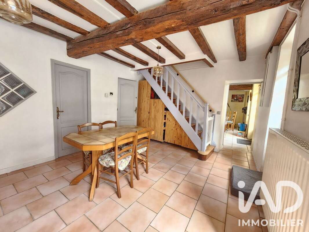 Maison 157 m² à Estissac  - photo 4