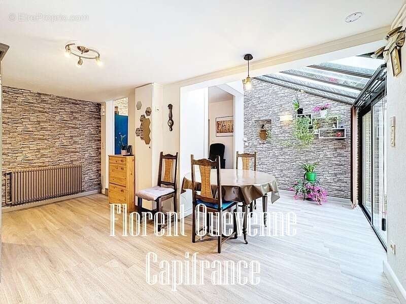 Maison à MEZIDON-CANON