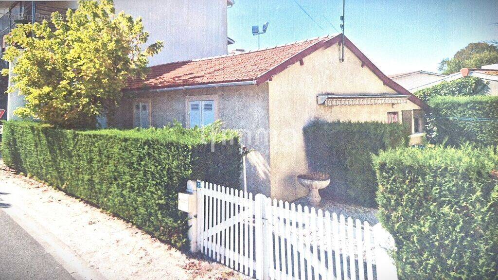 Maison à ARES