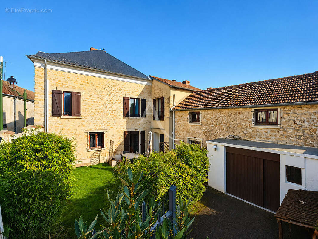 Oinville-sur-montcient - Maison 6 pièce(s) - 142 m² - photo 13