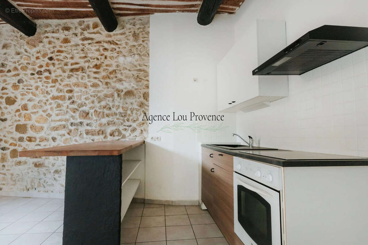 Appartement 86 m² à Eyguieres  - photo 4