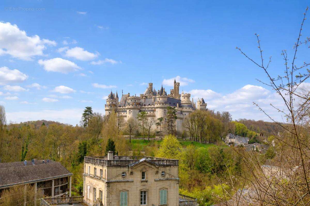 Maison à PIERREFONDS