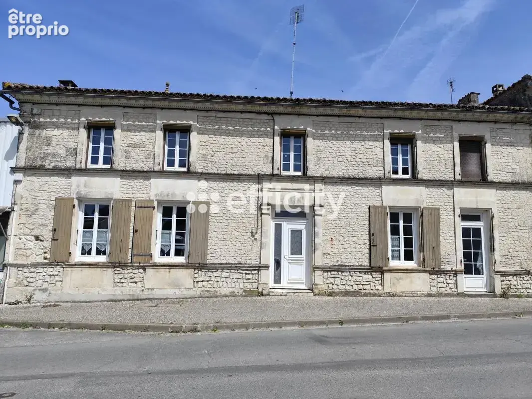 Maison 6 pièces 180 m² à vendre à Jarnac-Champagne (17520) - photo 13