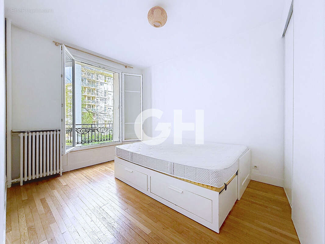 Appartement à PARIS-20E