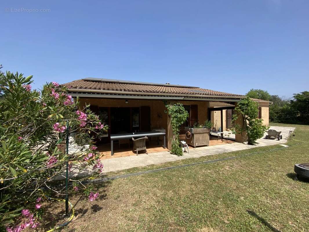 Maison à SAINT-MAXIMIN-LA-SAINTE-BAUME