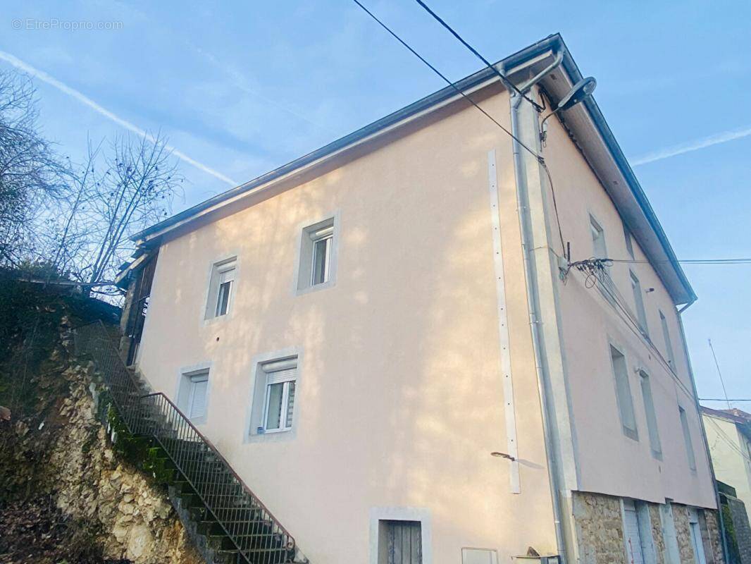Maison à SAINT-AMOUR