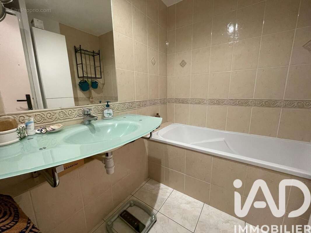 Photo 6 - Appartement à RIS-ORANGIS