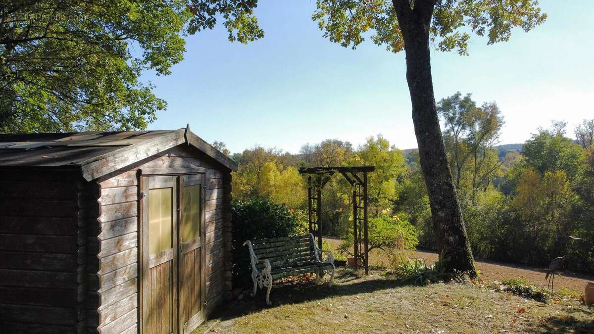 djiexport1760707946109 - Maison à SAINT-PUY