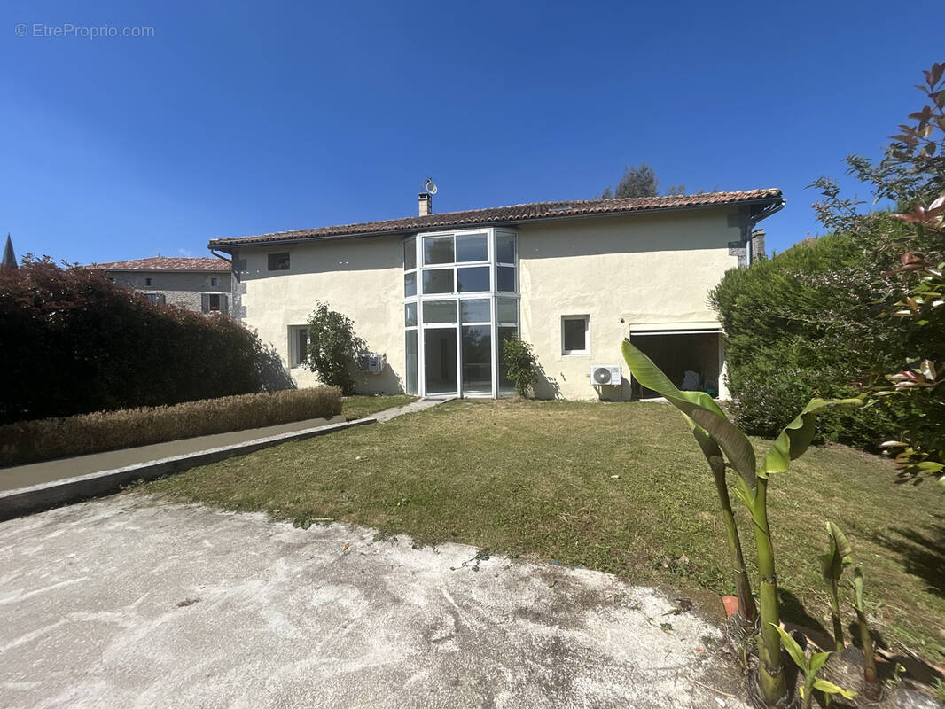 Maison à MONTEMBOEUF