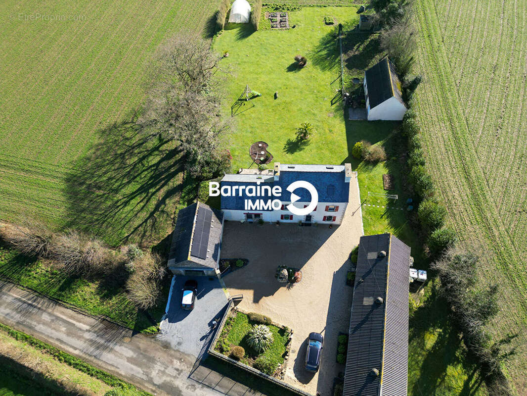 Maison à LE DRENNEC