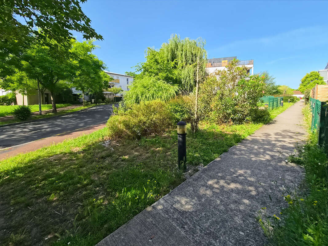 Appartement à VILLENAVE-D'ORNON