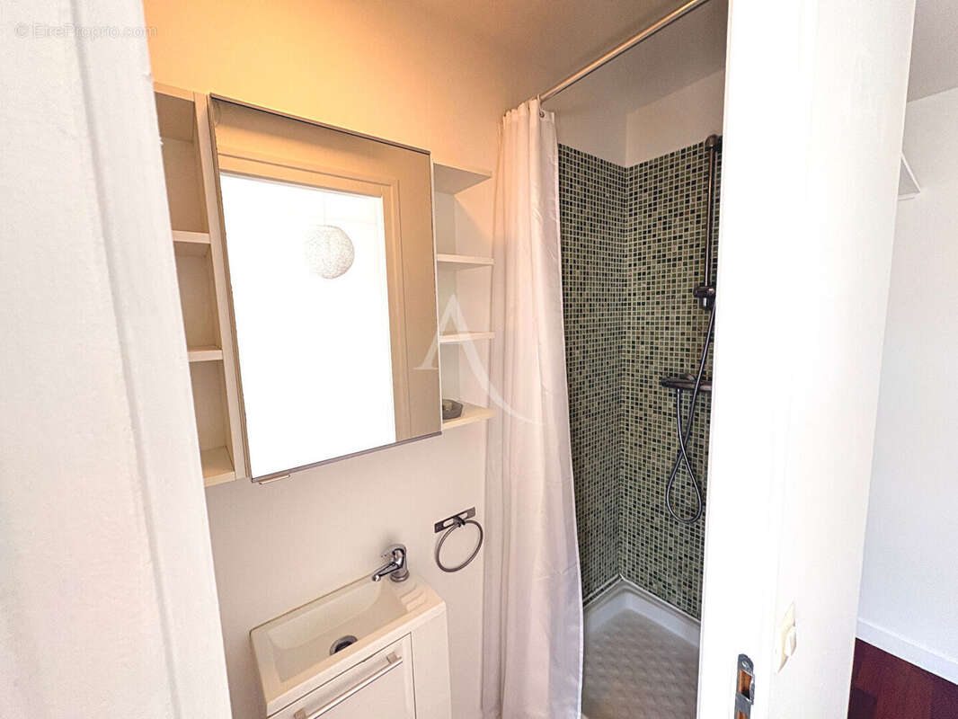Appartement Ménilmontant 2 pièce(s)  25.53 m² - photo 5