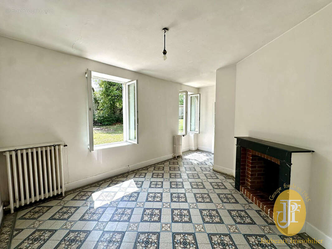 Maison à SAINT-PIERRE-DE-BAILLEUL