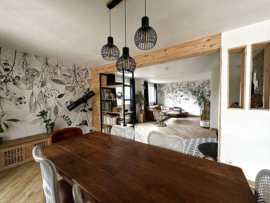 Maison à PEILLONNEX