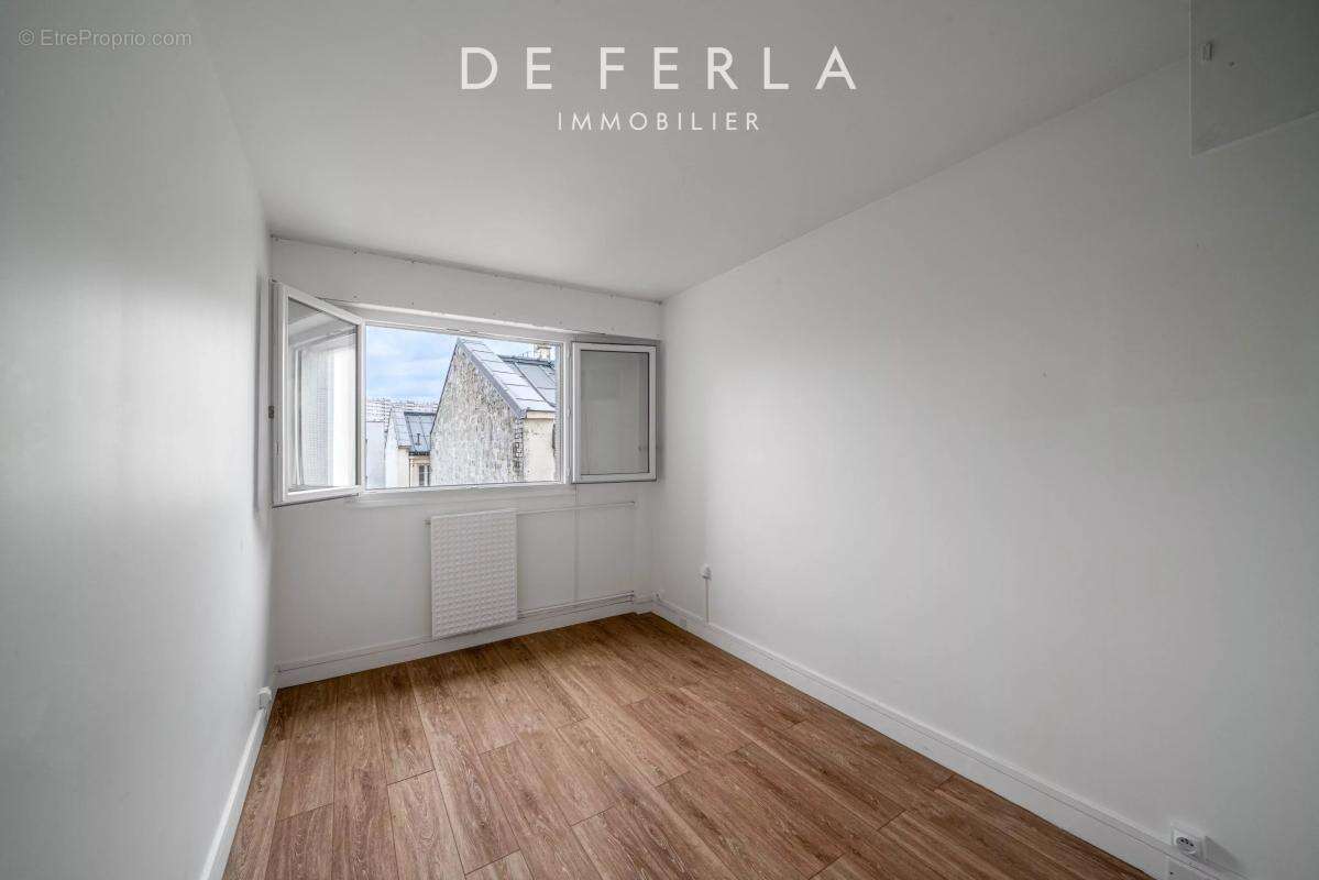 Appartement à PARIS-15E