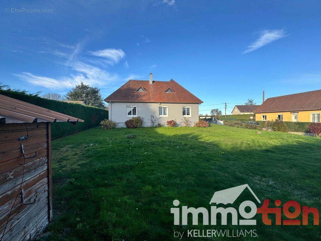 Maison à SAINT-QUENTIN-LA-MOTTE-CROIX-AU-BAILLY