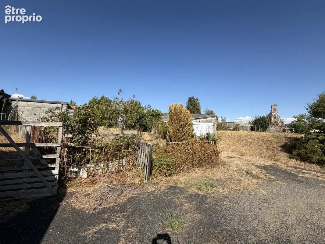 AIZENAY, centre-ville, ensemble de 2 logements sur 615 m2 de terrain - photo 4