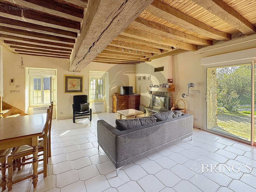 Maison à CARBAY