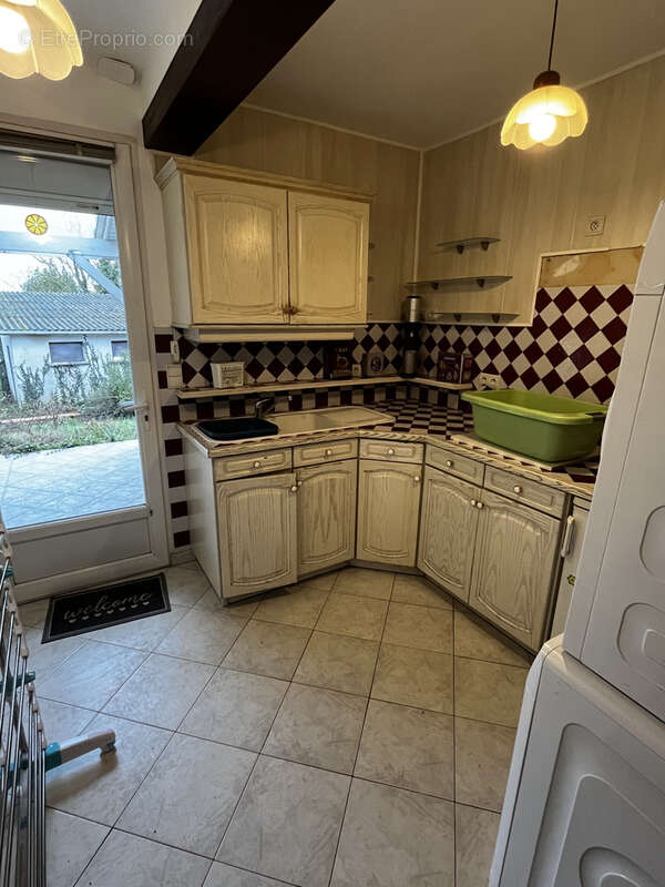 Maison à SAINTE-COLOMBE-EN-BRUILHOIS