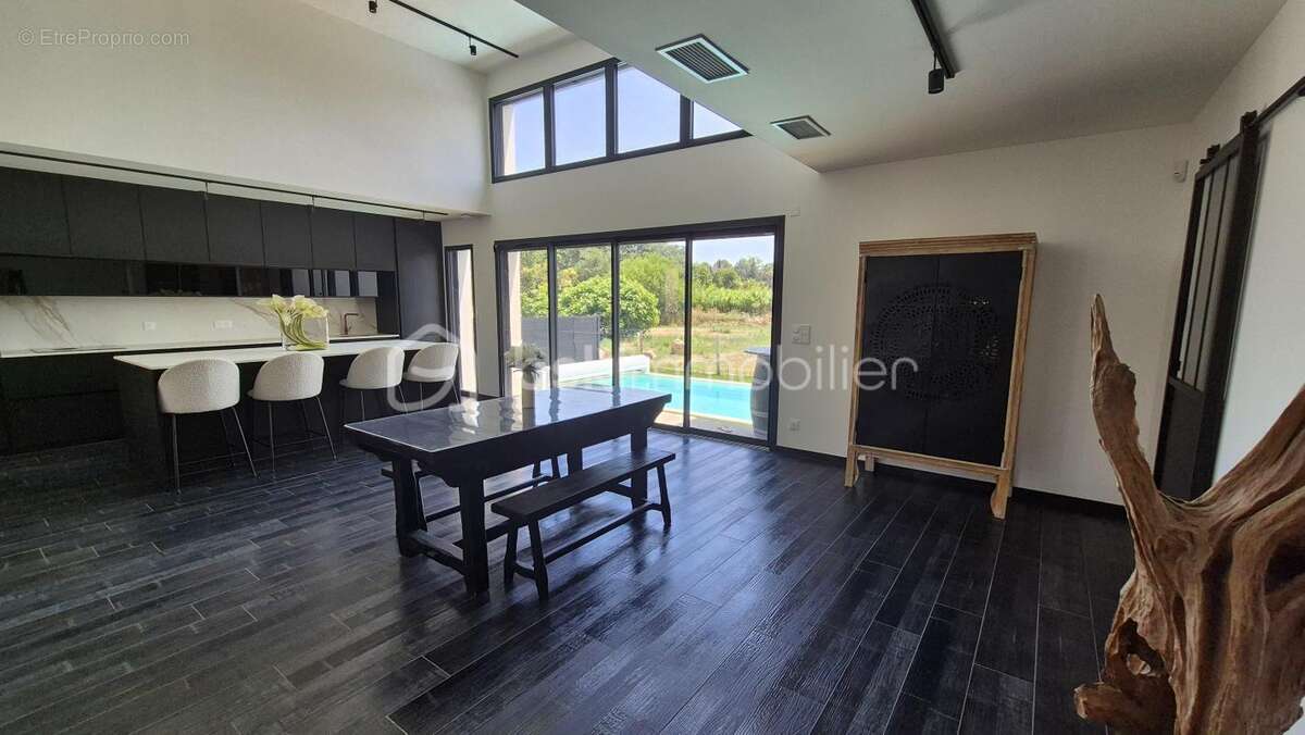 Maison à SAINT-CYPRIEN