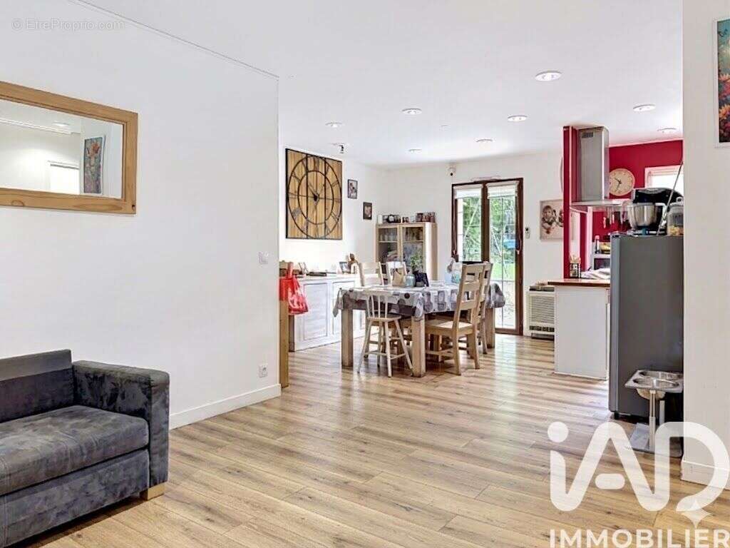 Photo 2 - Maison à ROINVILLE