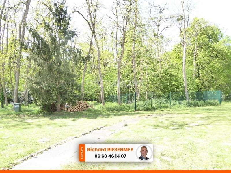 Appartement à BRUYERES-LE-CHATEL