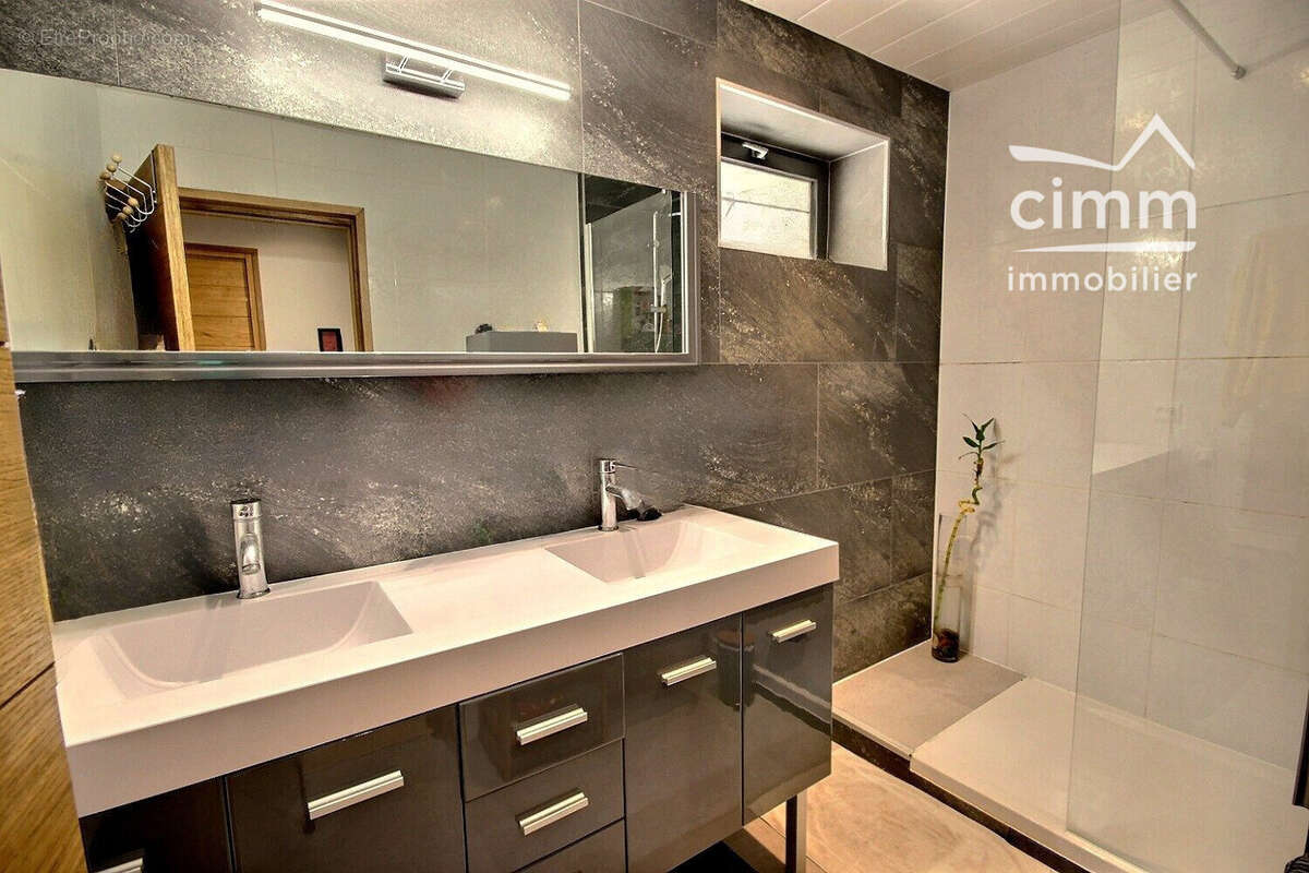 Appartement à SCIONZIER