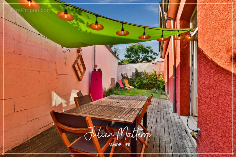 Appartement à SAINT-ETIENNE