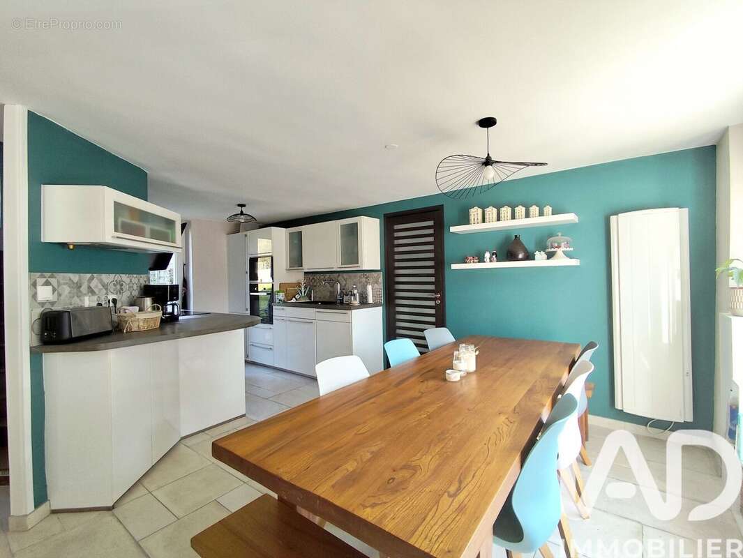 Photo 2 - Maison à SAULX-LES-CHARTREUX