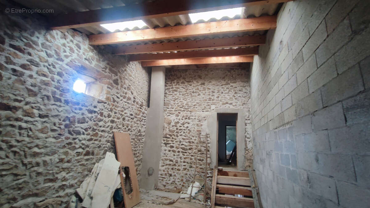 Bâtisse à rénover bel emplacement - photo 6
