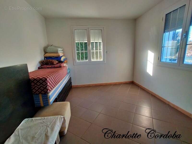 Maison 233 m² avec appartement indépendant - DPE B - Terrain 2000 m² - Feugarolles - photo 4