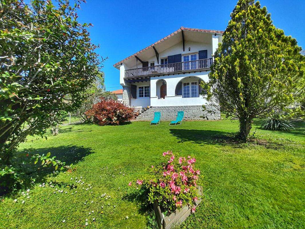 Maison à OLORON-SAINTE-MARIE