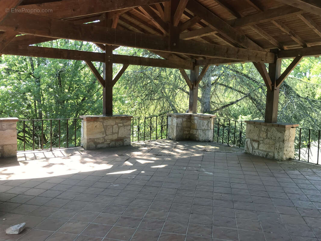 Maison à LAROQUE-TIMBAUT