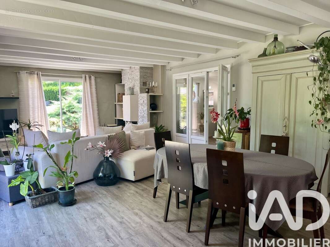 Maison 139 m² à Budos  - photo 4