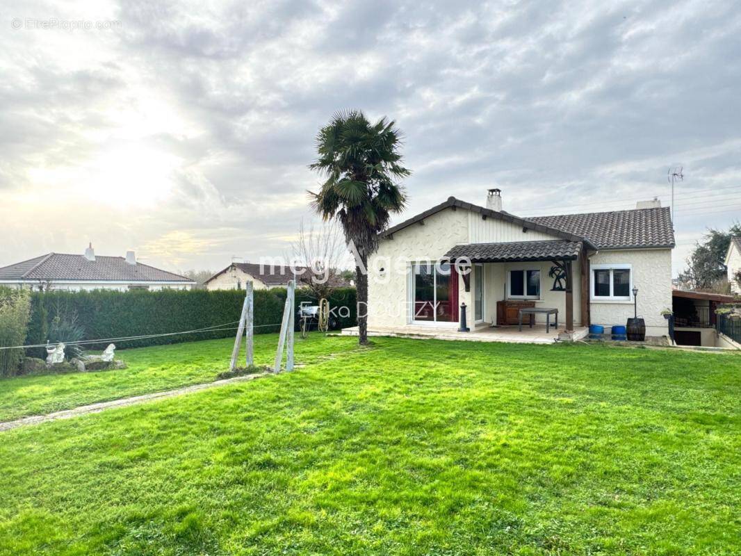 Maison à MAULEVRIER