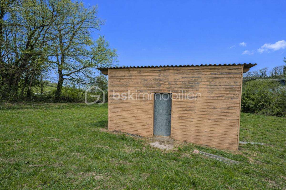 Maison à VIC-FEZENSAC