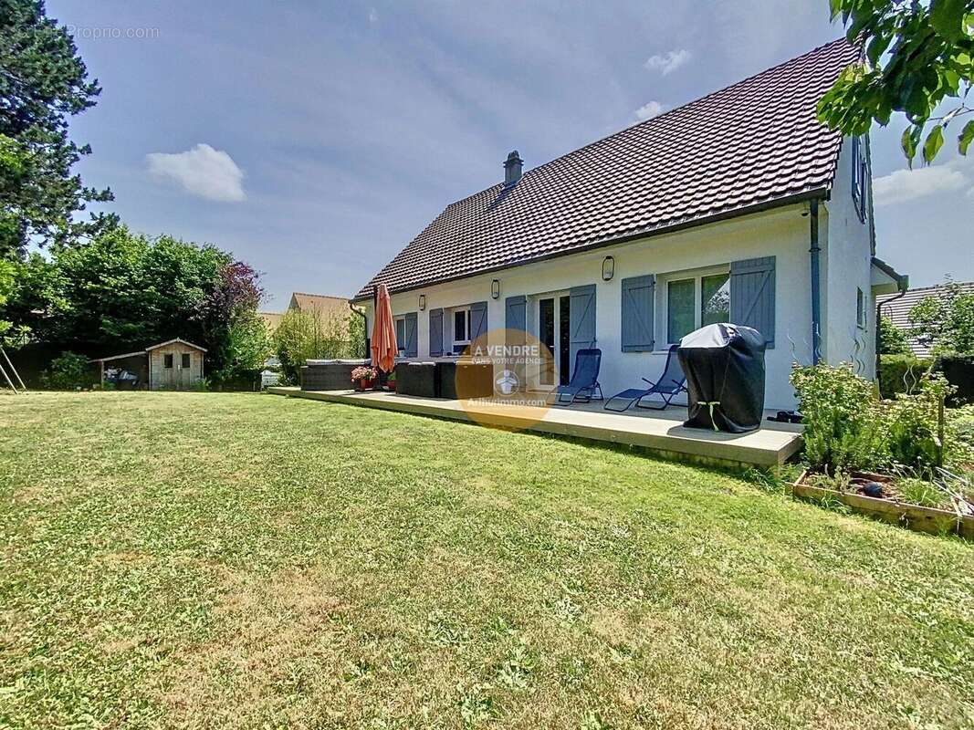Maison à LAMORLAYE