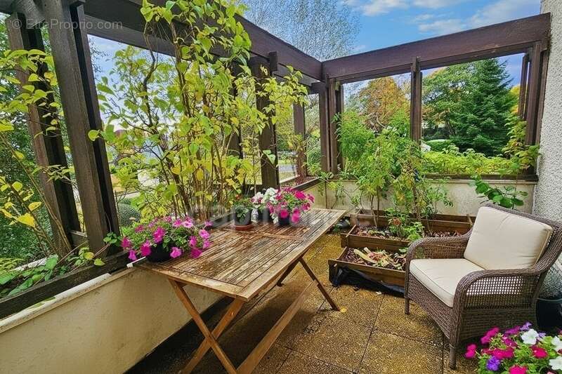 Appartement à MONTIGNY-LE-BRETONNEUX