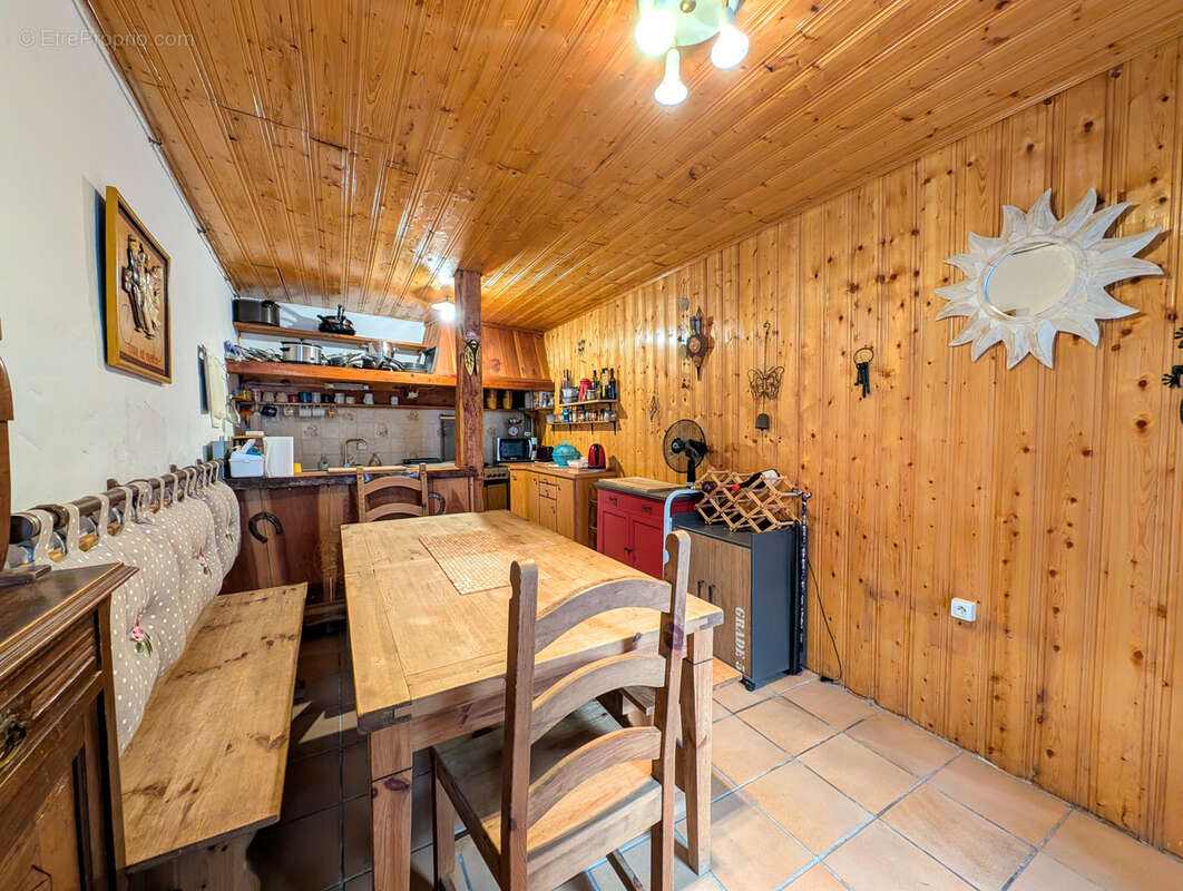Maison à AZILLE