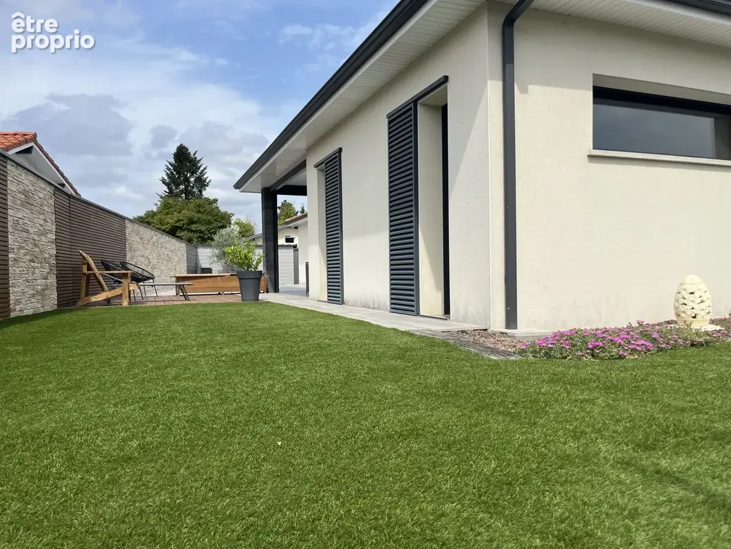 Coup de cœur   Élégante contemporaine de plain-pied avec piscine chauffée - photo 24