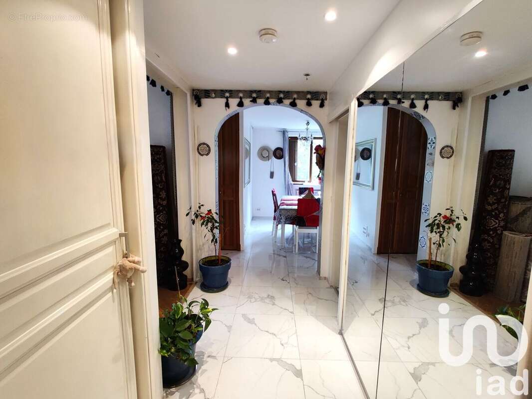 Photo 2 - Appartement à NEUILLY-SUR-MARNE