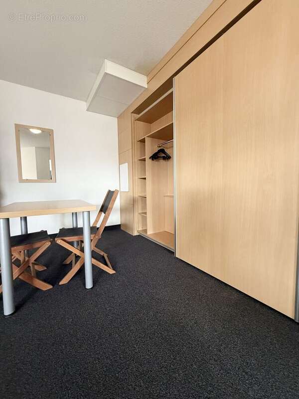 Appartement à LA VILLE-AUX-DAMES